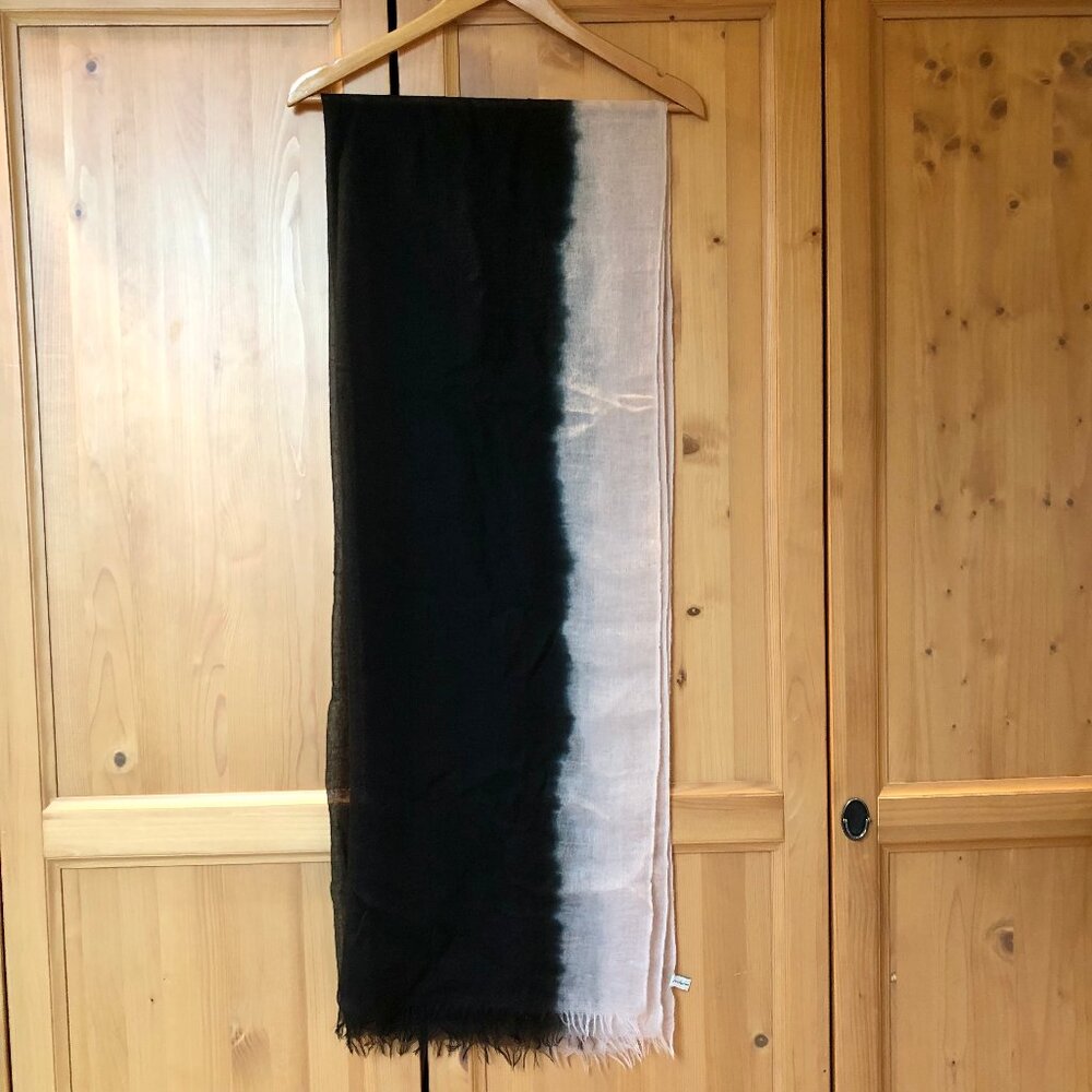 Cashmere wrap - Picture 2 of 7